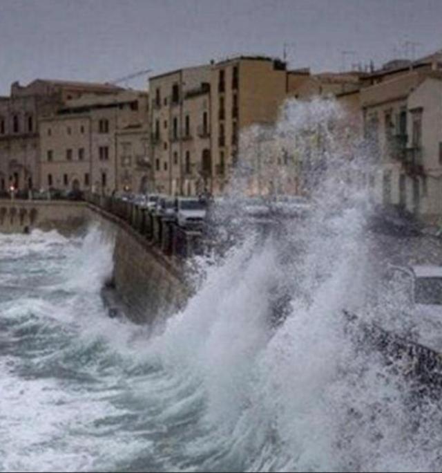 Apartment A 100 Passi Da Calarossa *
